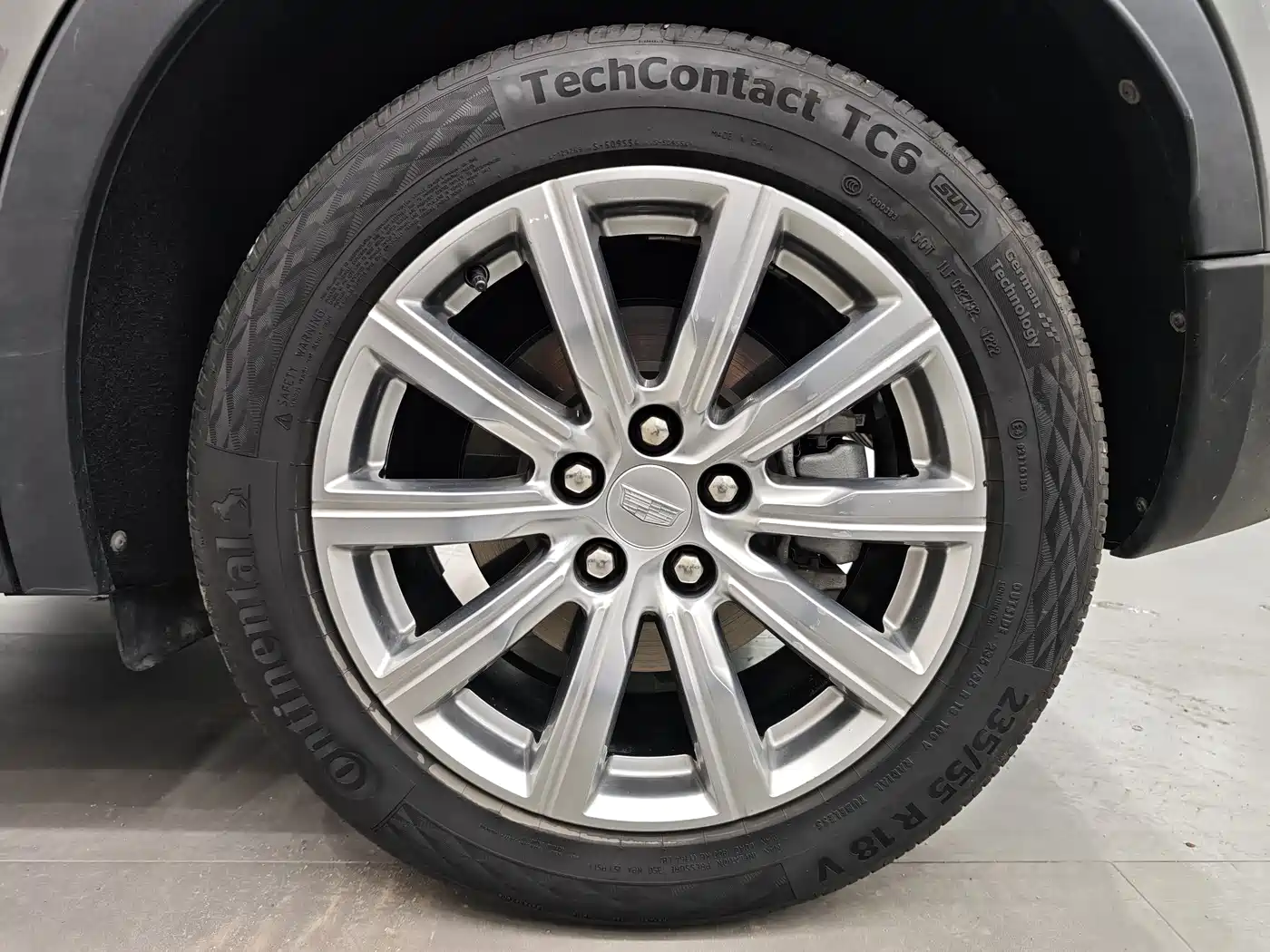 Cadillac XT4 2018 28T FWD Leading Edition фото 14