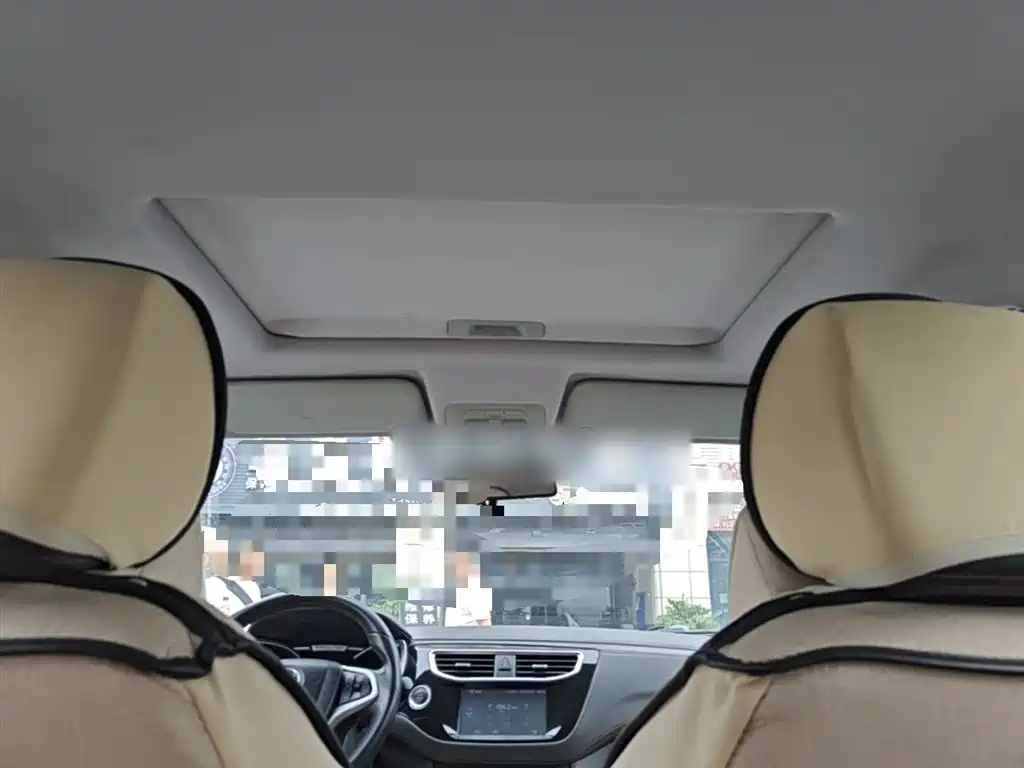 Фото 18 - Zhonghua V3