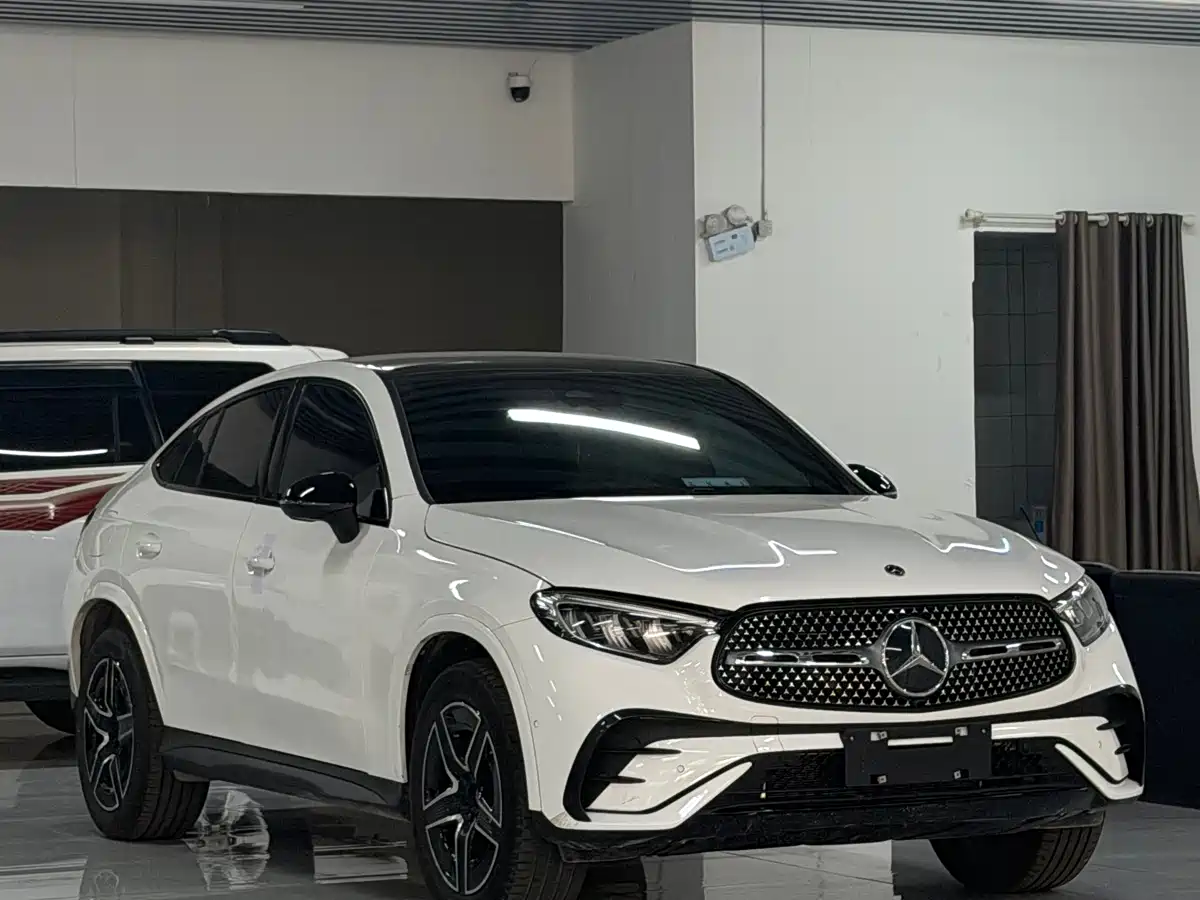 2025 Mercedes-Benz GLC Coupe