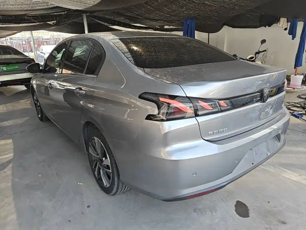 Peugeot 408 2023 2022 1.6T Light Chaser Edition