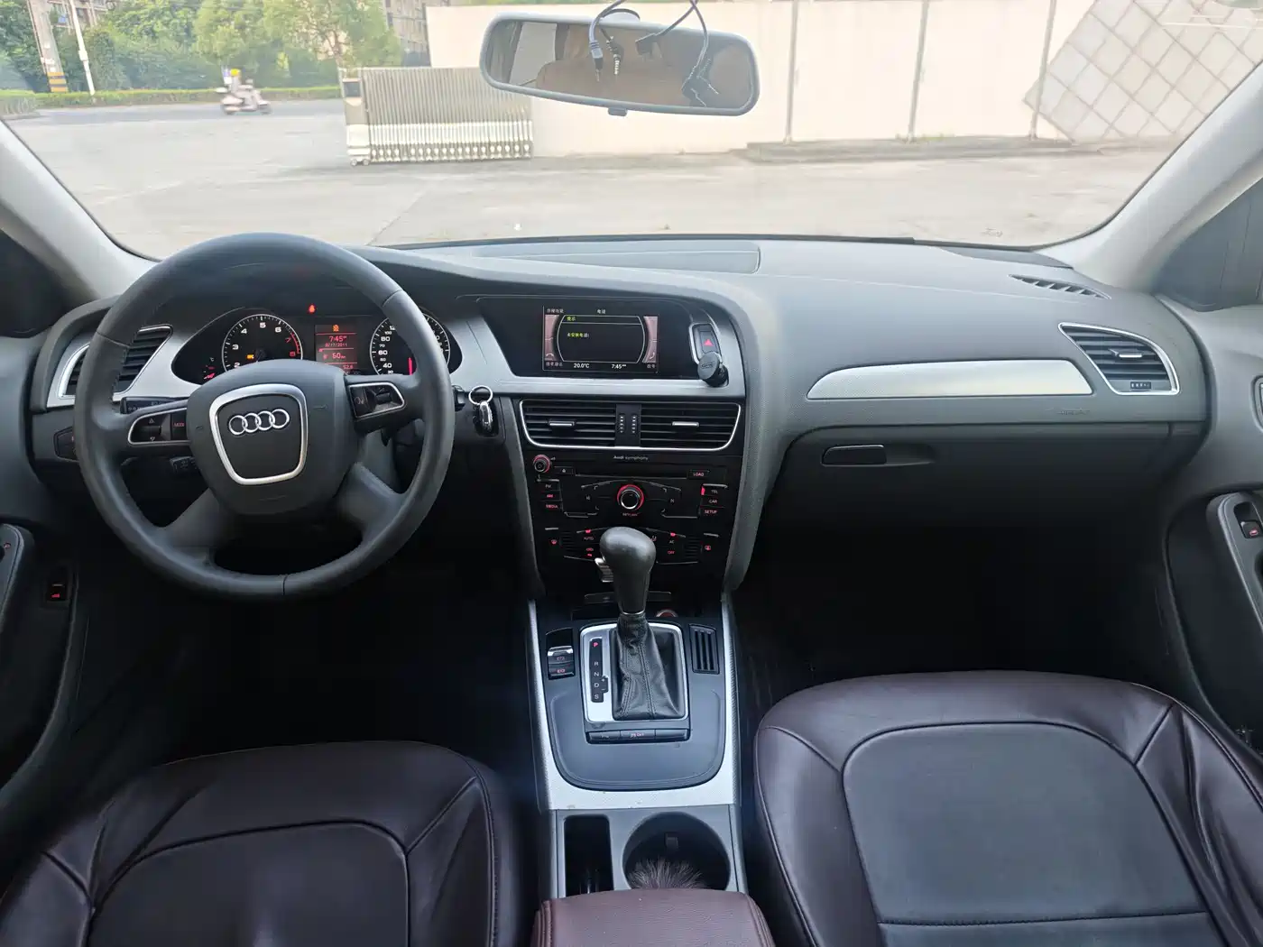 Фото 7 - Audi A4L