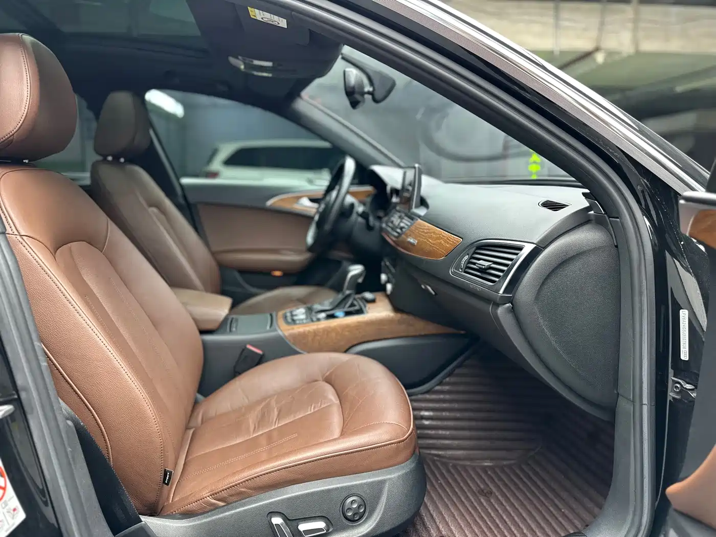 Audi A6L 2018 30th Anniversary 45 TFSI quattro Sport фото 12