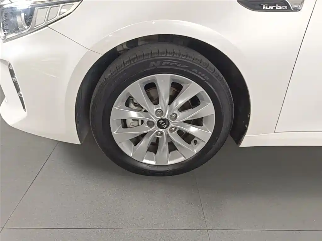 Kia K5 2016 1.6T Automatic LUX фото 23