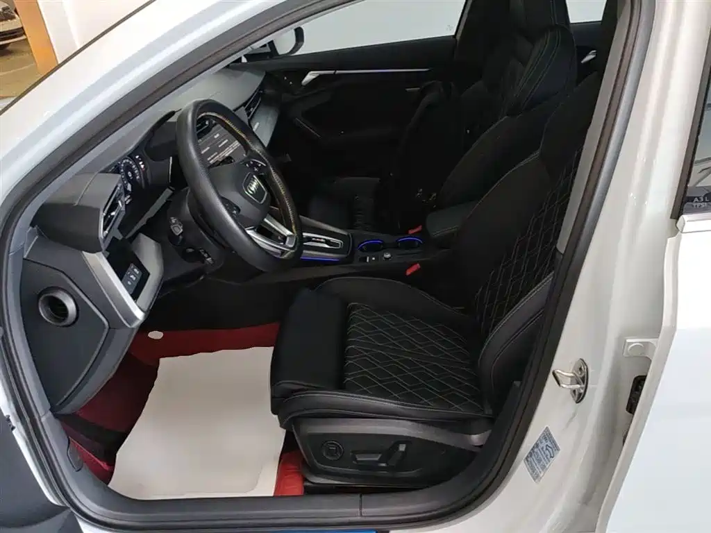 Audi A3 2025 A3L Limousine 35TFSI Flying Premium фото 15