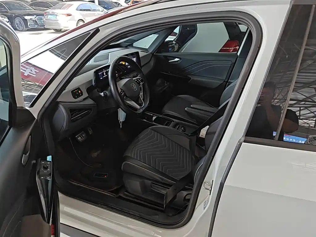 Volkswagen ID.3 2024 Pure Smart Edition фото 16