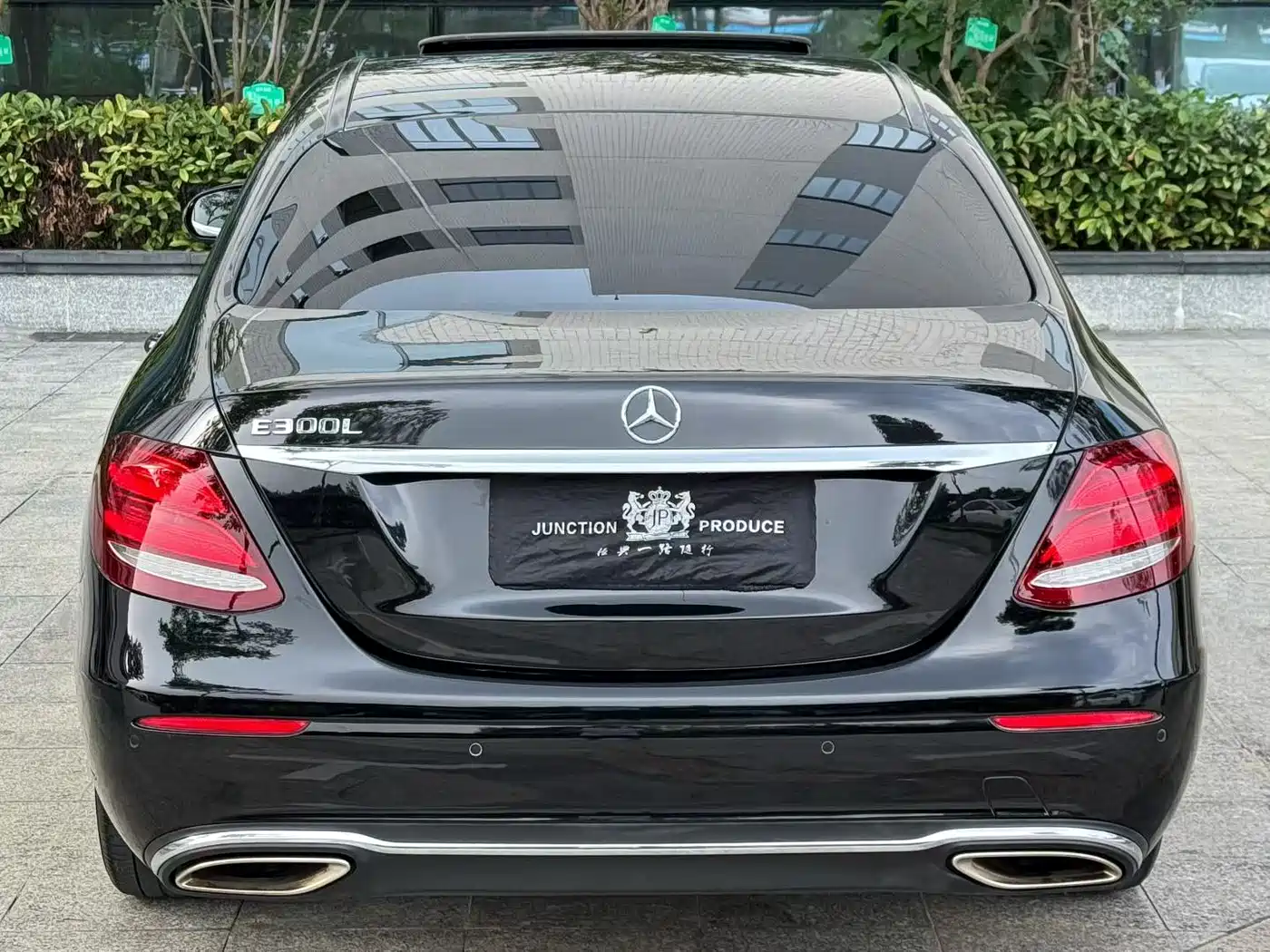 Mercedes-Benz E-Class 2016 E 300 L Sport Fashion Type фото 4