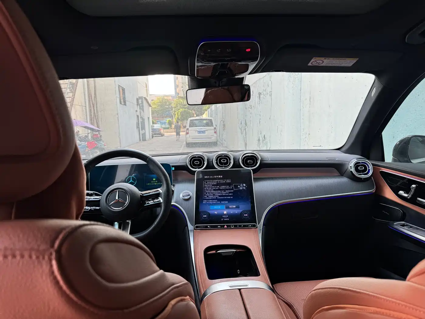 Mercedes-Benz GLC 2024 GLC 260 L 4MATIC Luxury 5-seater фото 10