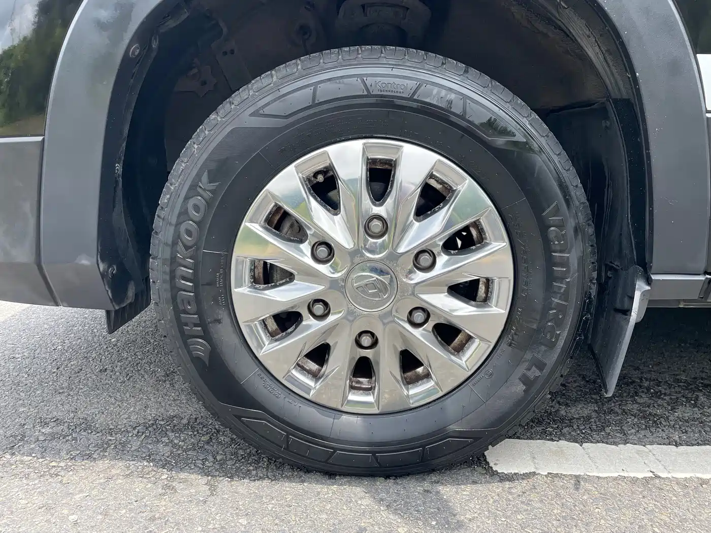SAIC Maxus Xintu V90 2022 2022 2.0T Automatic Rear-Wheel Drive Qimo Edition Extended Axle High Roof