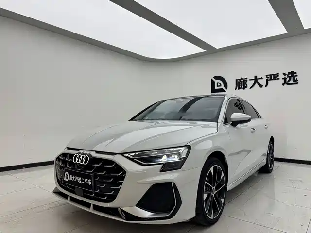Audi A3 2025 A3L Limousine 35TFSI Flying Premium
