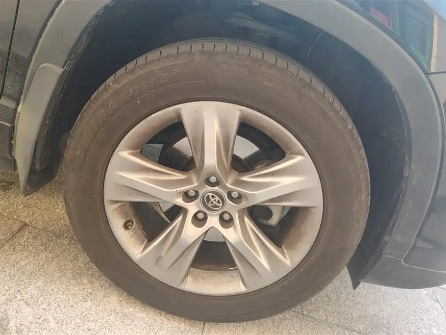 Toyota Highlander 2018 2.0T 4WD Luxury 7-seater China VI фото 6