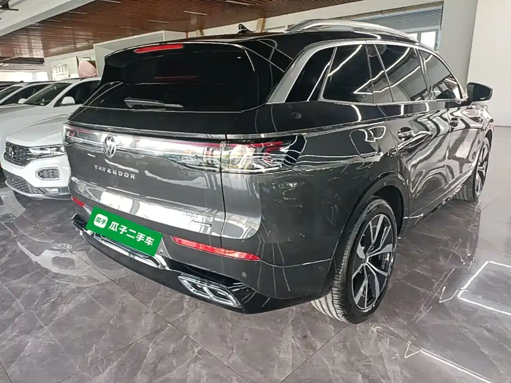 Volkswagen Talagon 2024 380TSI 4WD R-Line Parade Shared Edition фото 7