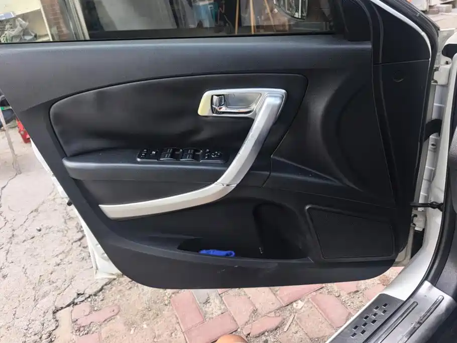Besturn X80 2014 2013 2.0L Automatic Luxury Type