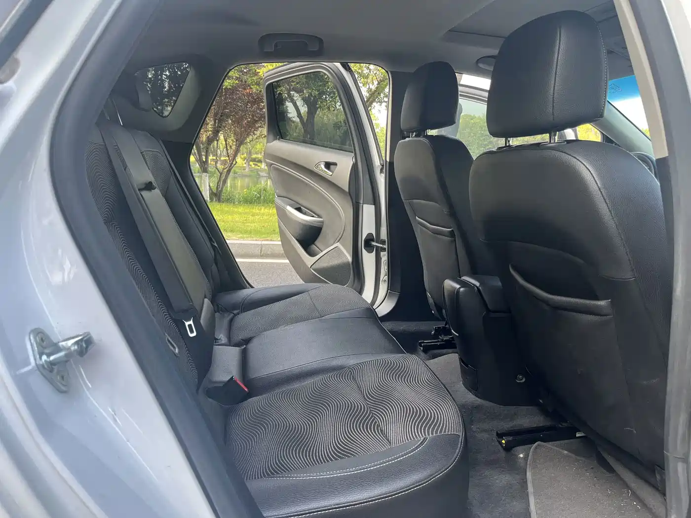 Фото 14 - Buick Excelle