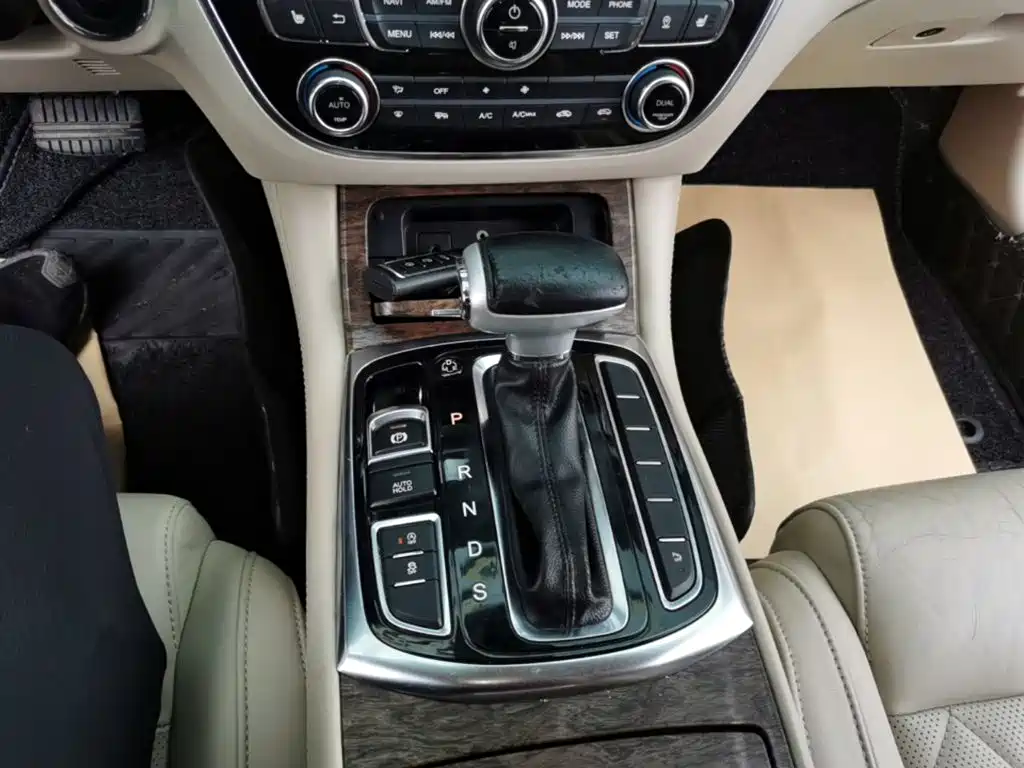 GAC Trumpchi Trumpchi GA8 2019 2017 280T Premium Edition