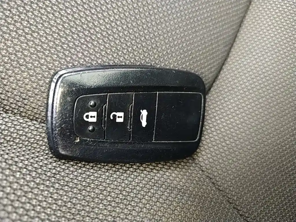 Toyota Corolla 2021 TNGA 1.5L CVT Elite Edition фото 9