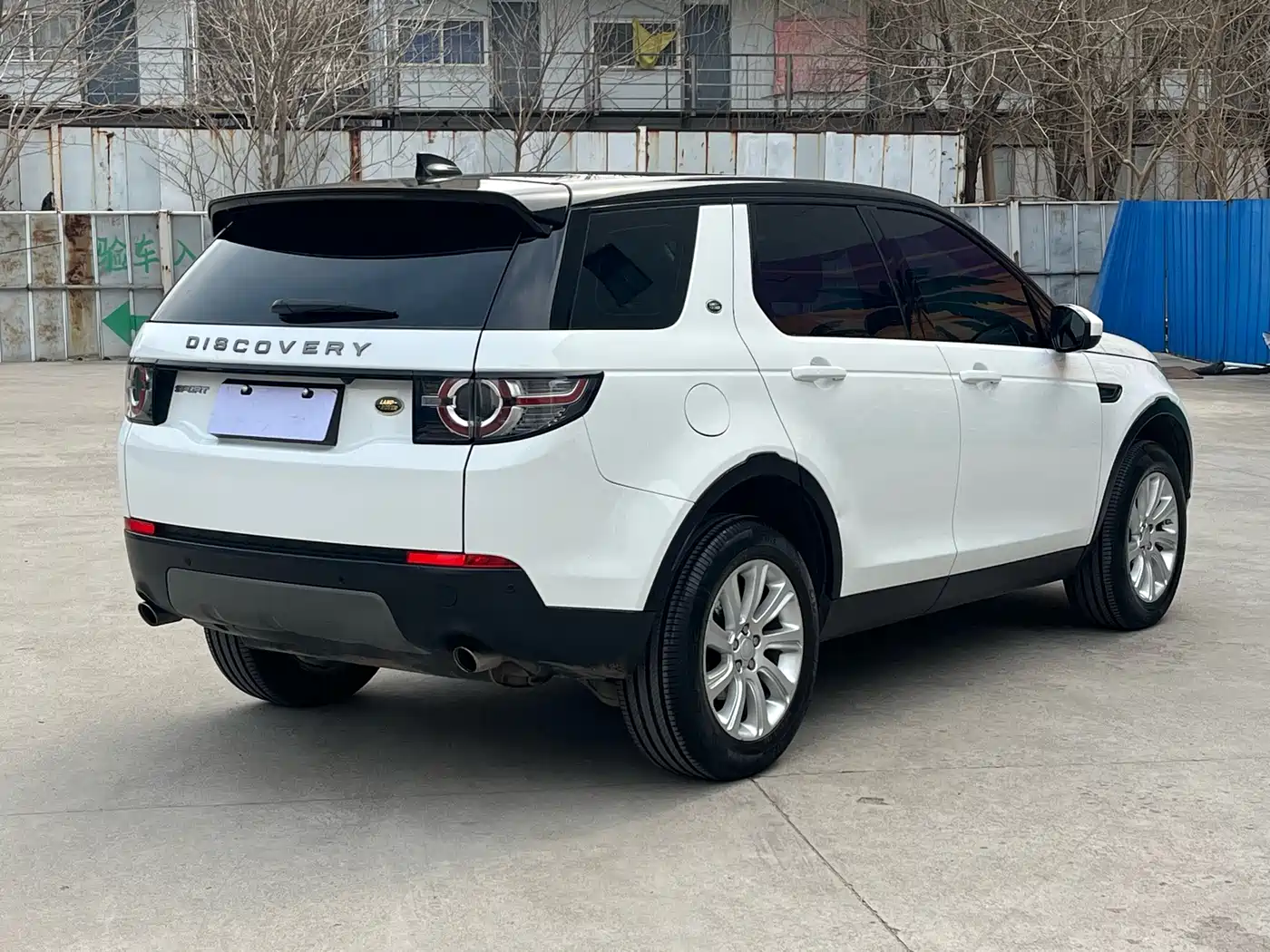 Land Rover Discovery Sport 2018 240PS SE Edition фото 6