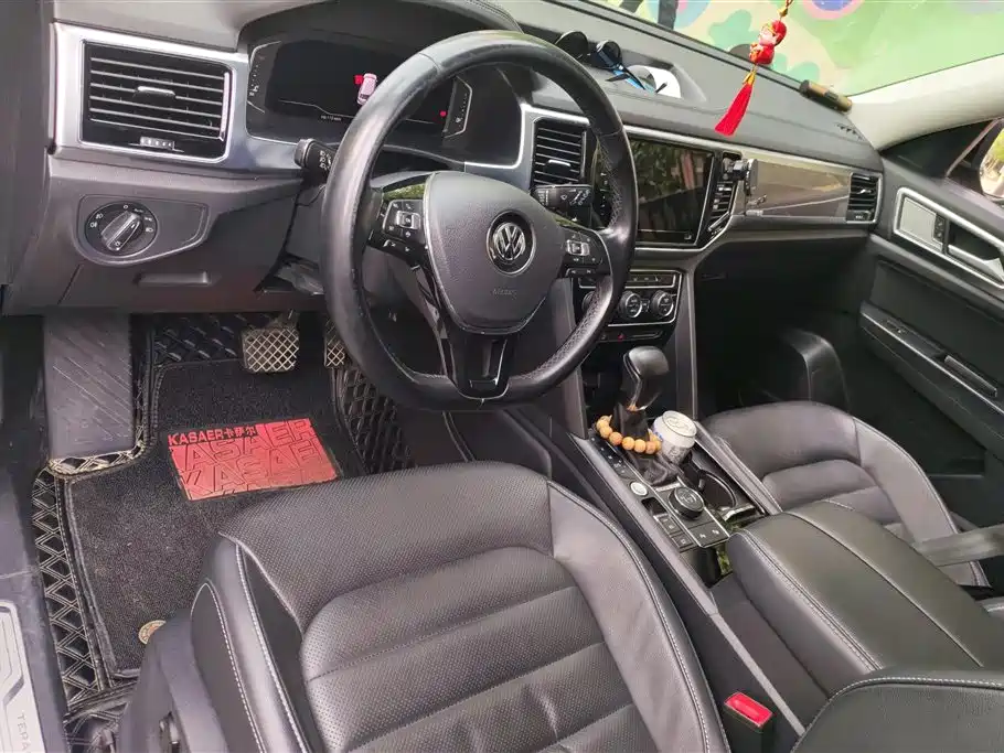 Volkswagen Teramont 2020 380TSI 4WD Luxury Edition China VI фото 11
