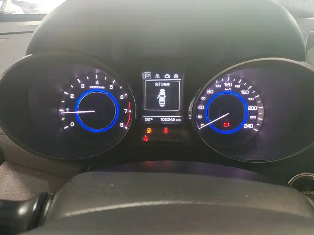 Фото 12 - Changan Eado