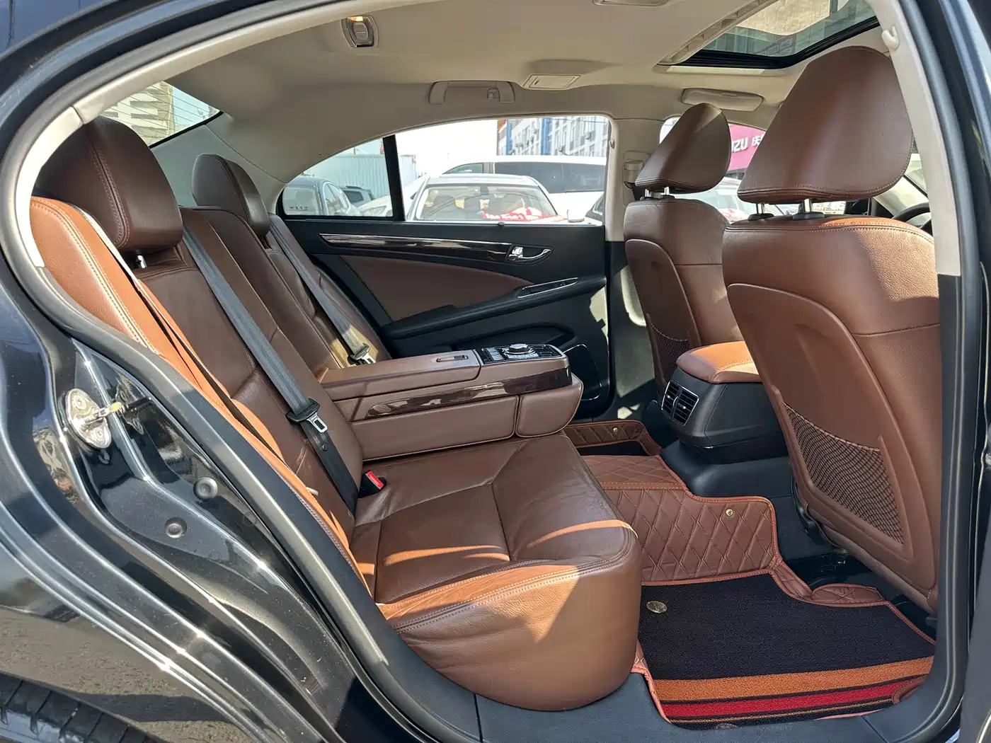 Hongqi H7 2015 2015 2.0T Luxury