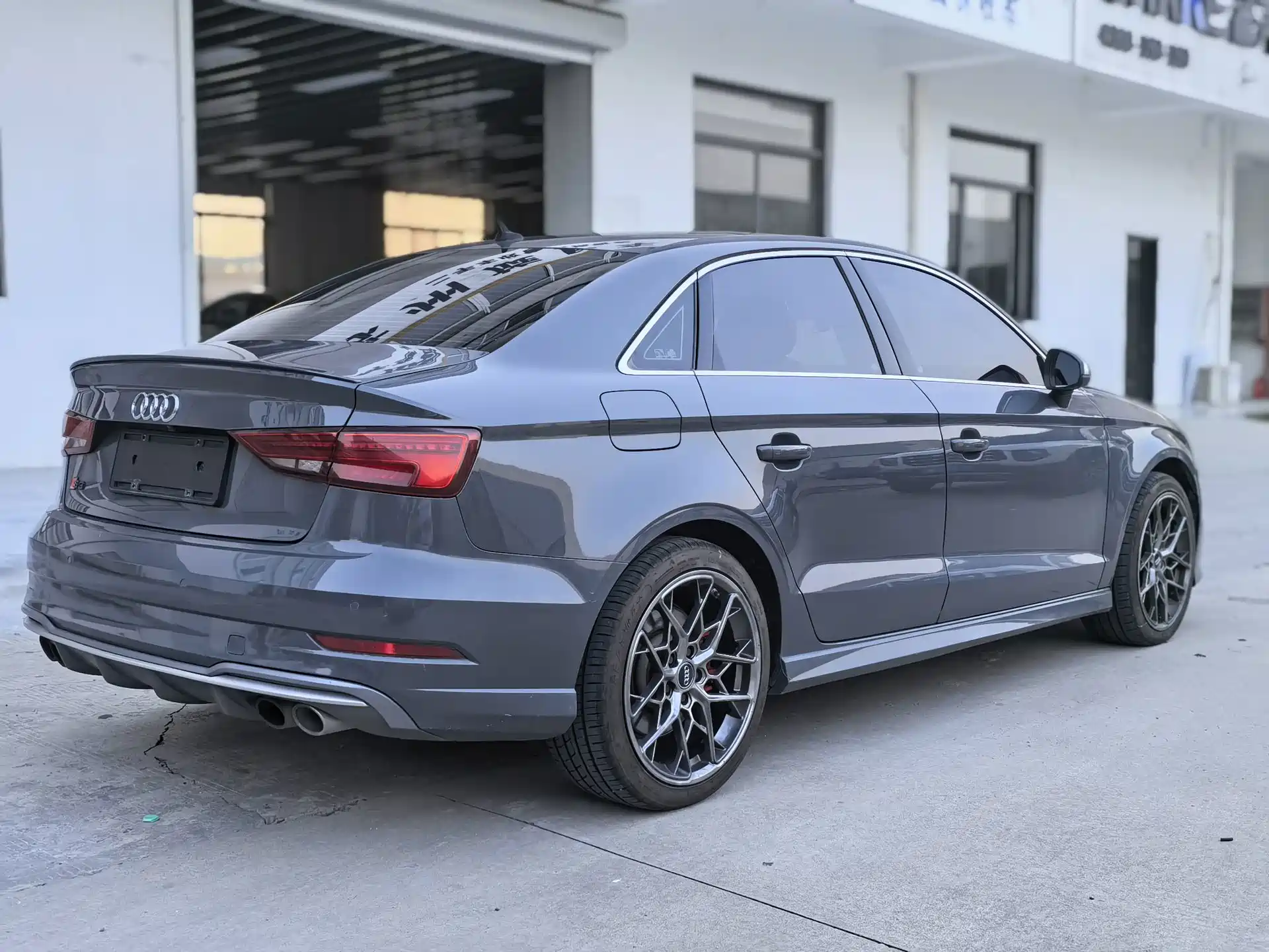 Photo 14 - Audi S3