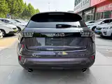 صورة 5 - Lynk & Co 02