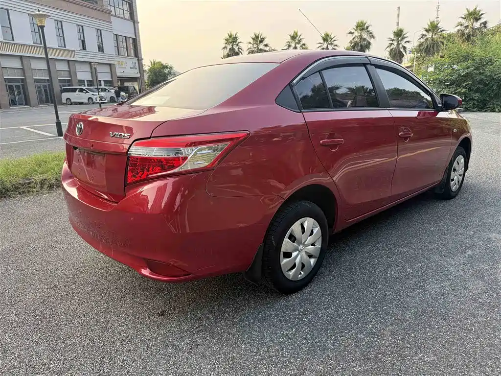 Toyota Vios 2014 1.3L Manual Stylish Edition фото 4