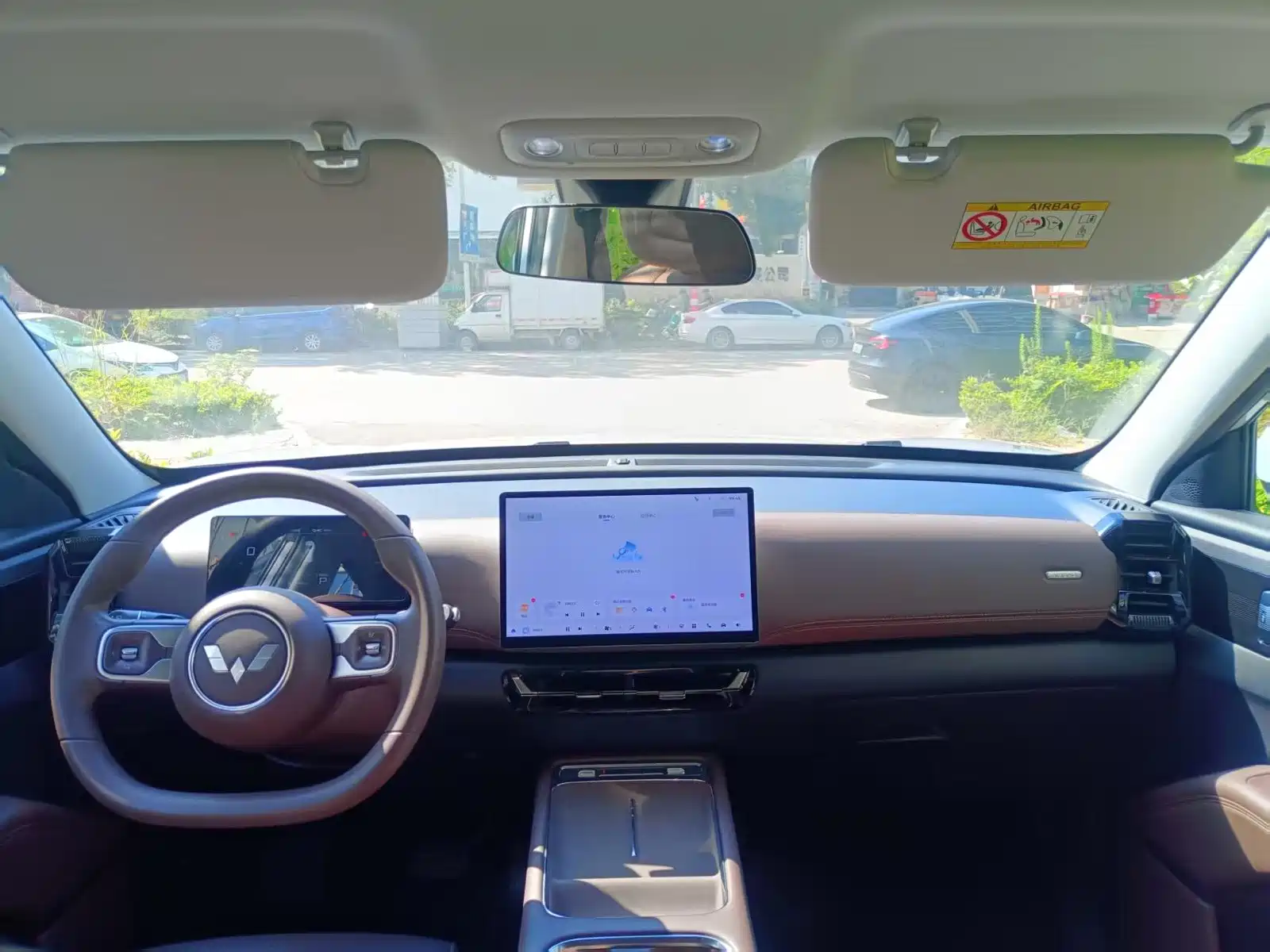 Фото 7 - Wuling Motors Starlight 560 NEV