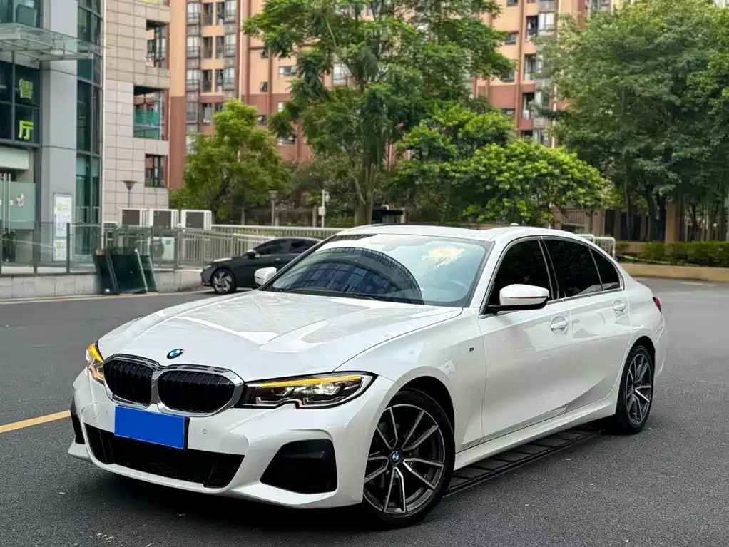 Фото 2 - BMW 3 Series