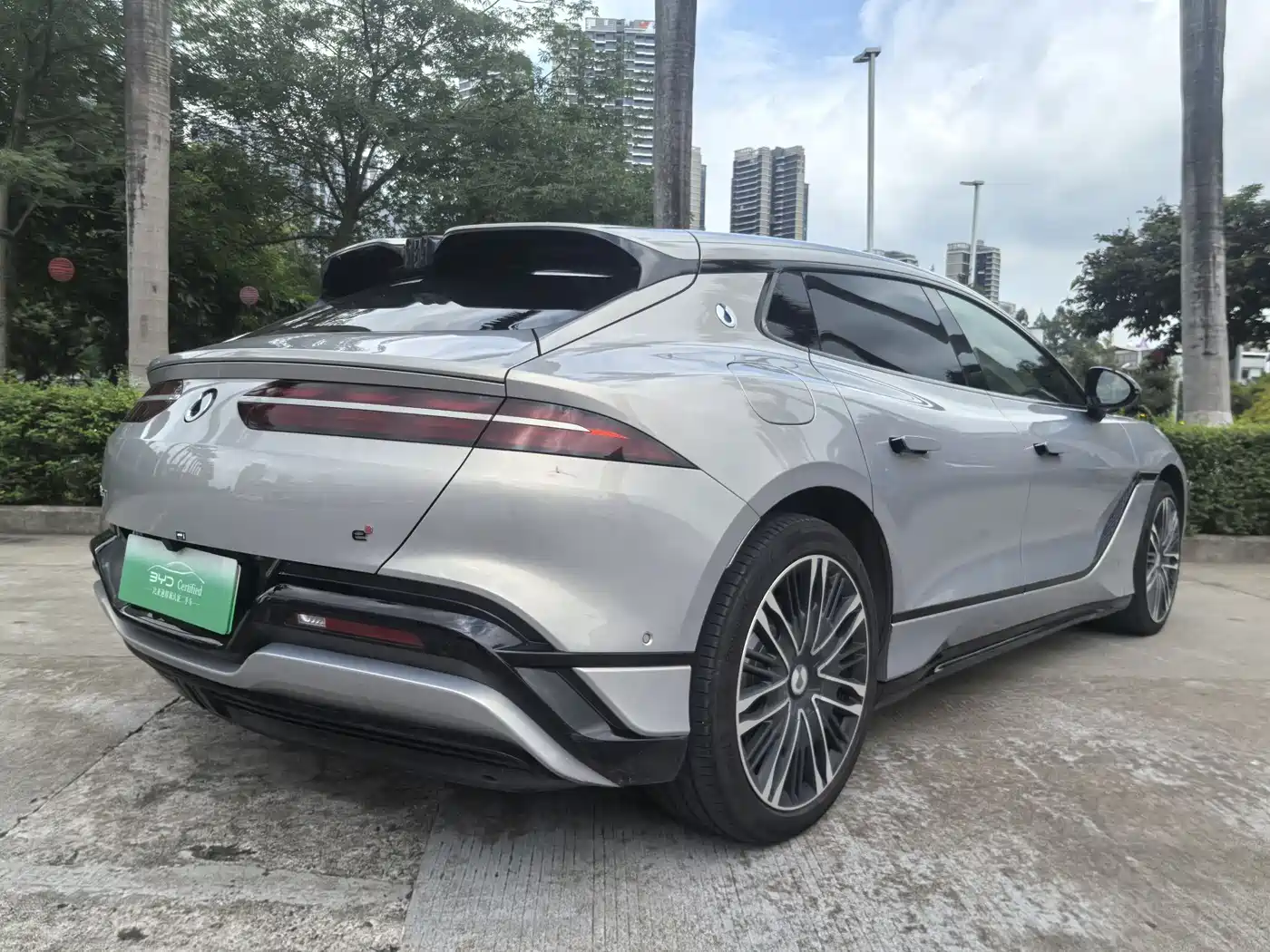 Denza Z9GT 2024 1100 AWD Ultra Edition фото 10