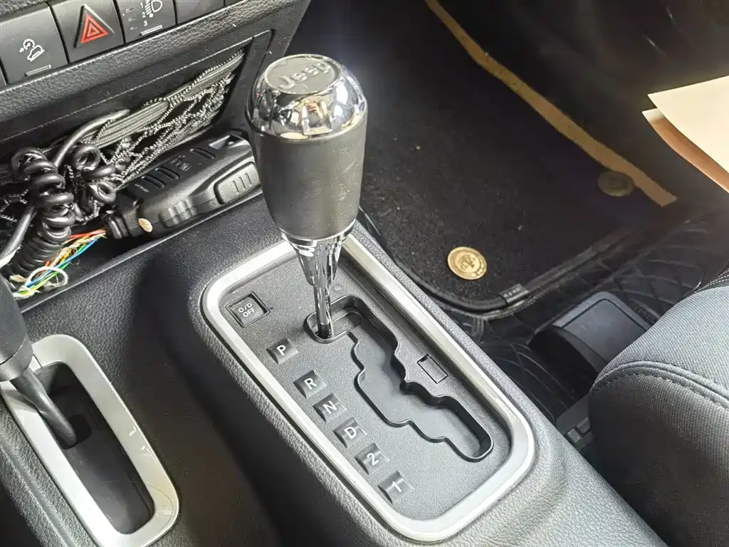 Jeep Wrangler 2011 2011 3.8L Rubicon 2-Door