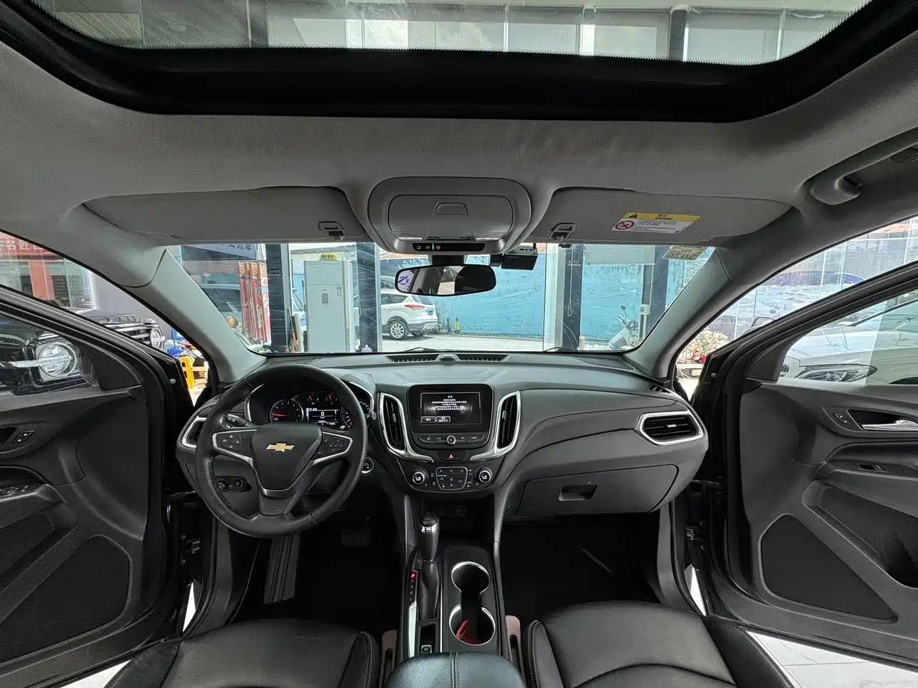 Chevrolet Equinox 2017 535T Automatic Realm Edition фото 32