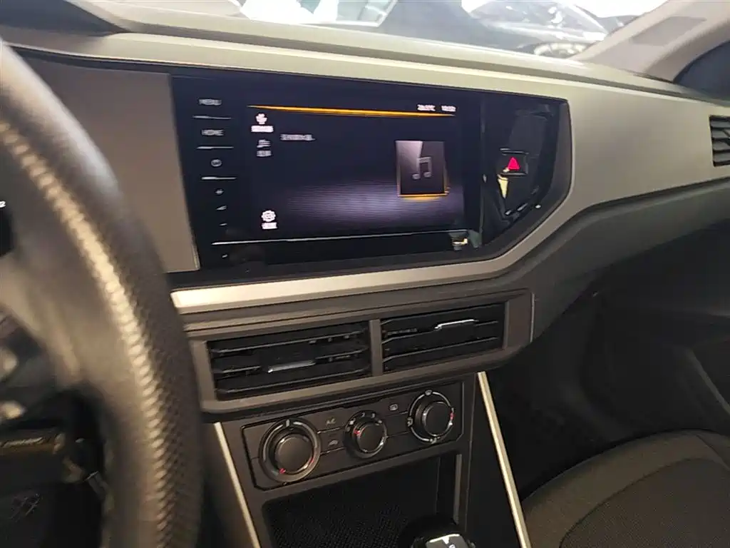 Volkswagen Polo 2023 Facelift Plus 1.5L Auto Joyful Living Edition фото 13
