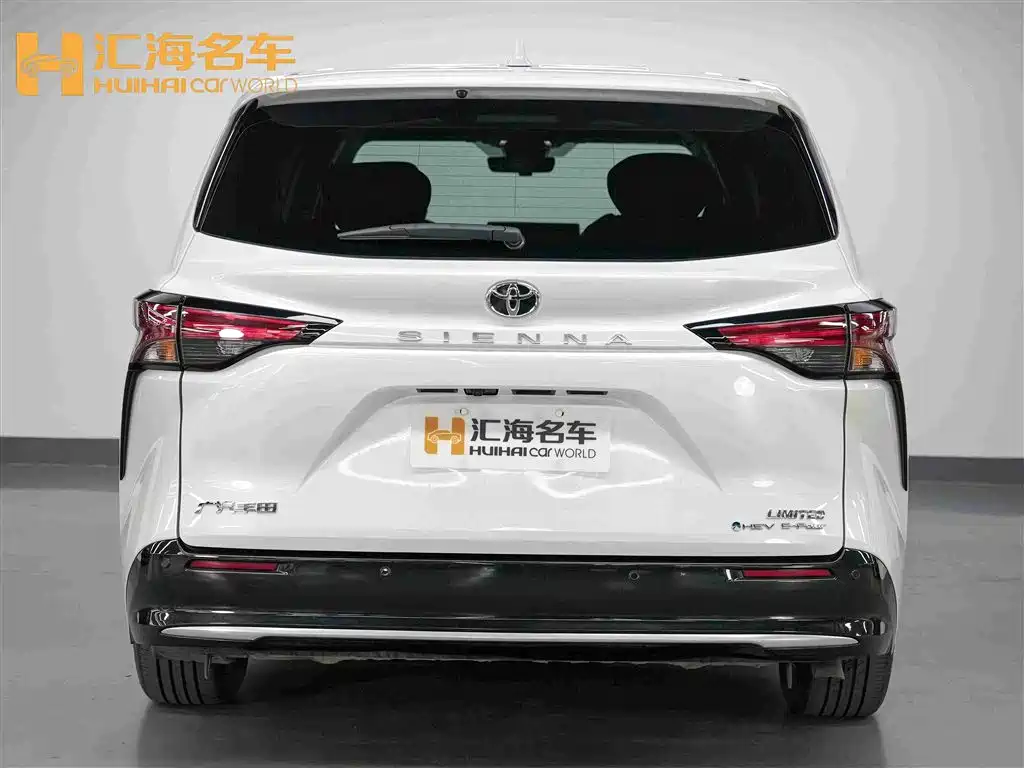 Toyota Sienna 2025 2024 2.5L Hybrid 4WD Premium Edition