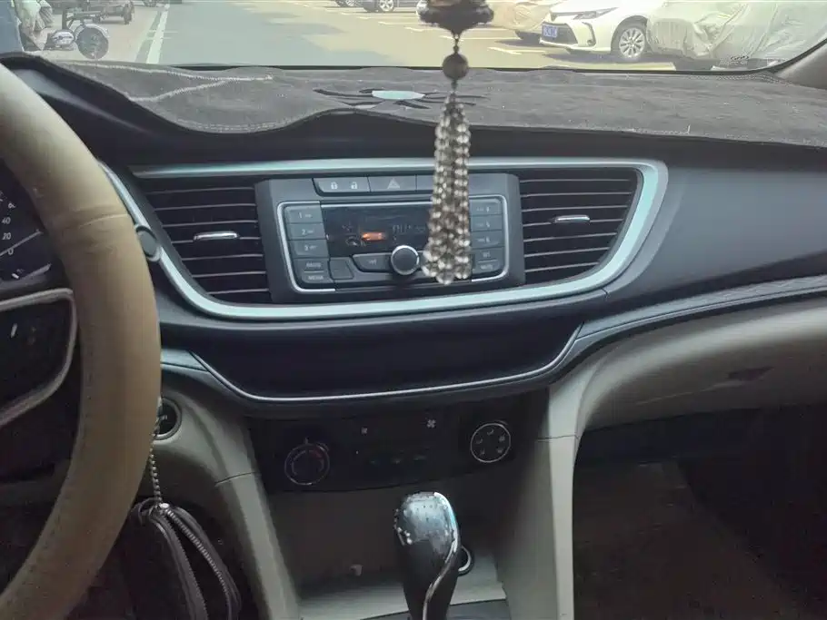 Buick Excelle 2015 15N Automatic Elite фото 13