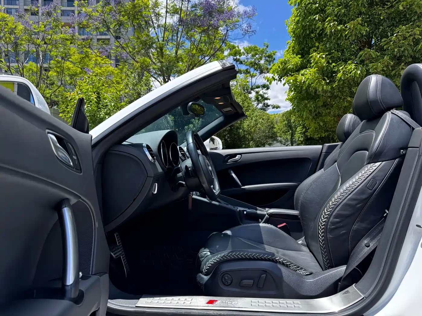Audi TT 2013 TT Roadster 45 TFSI фото 14