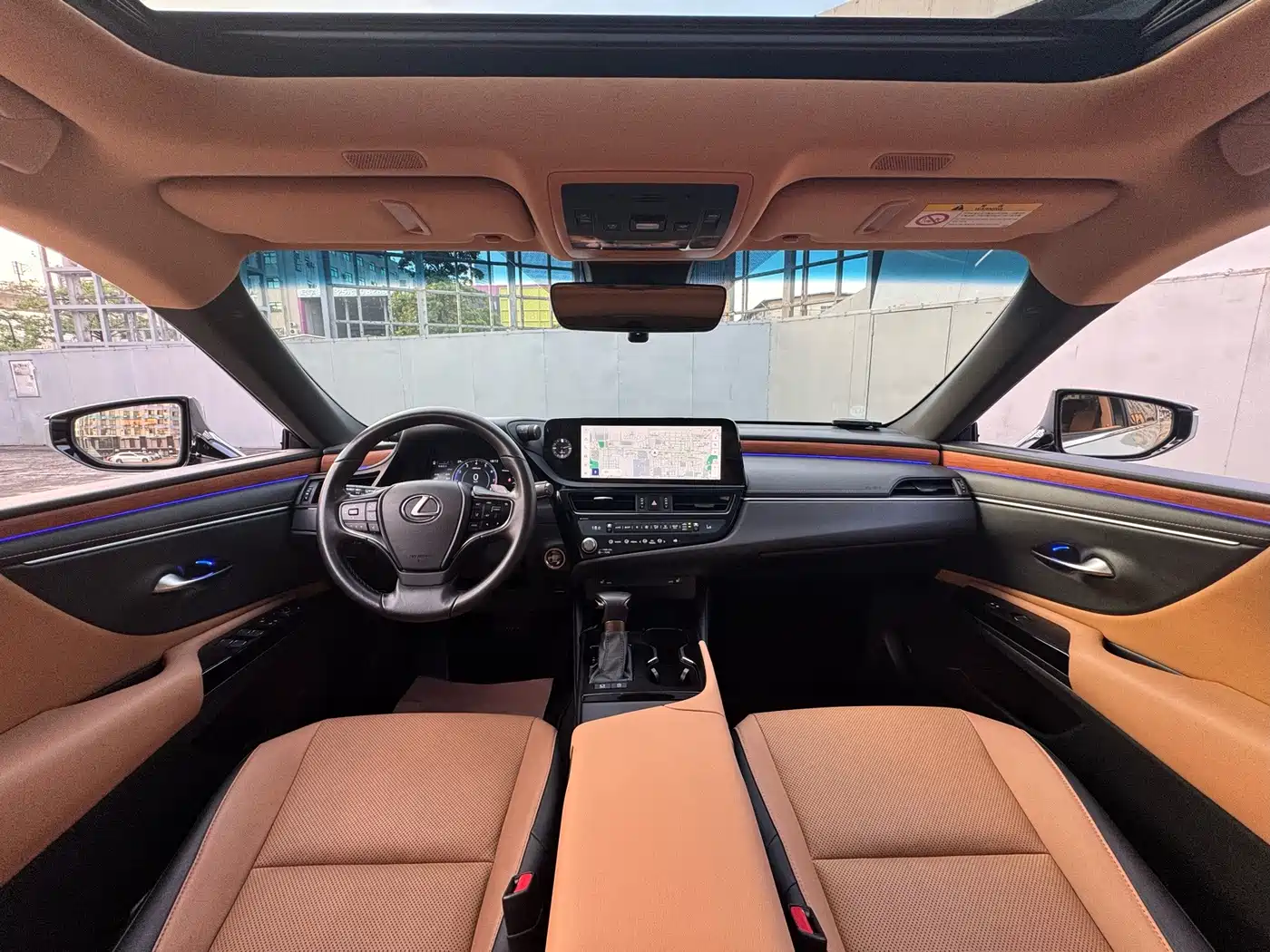Фото 7 - Lexus ES