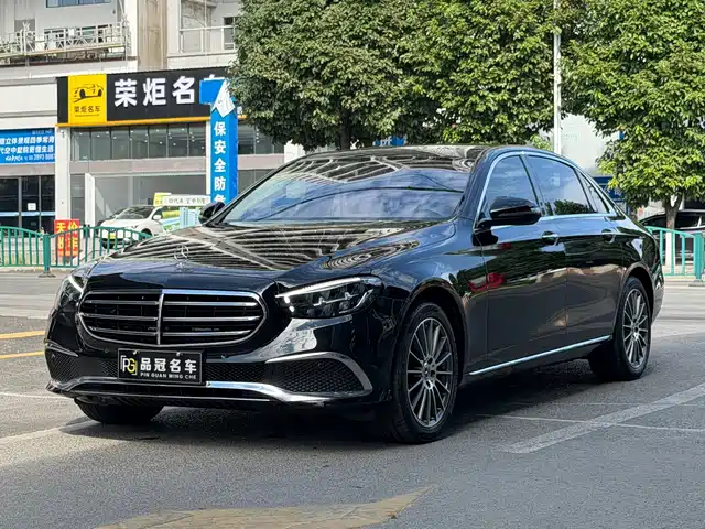 Mercedes-Benz E-Class 2022