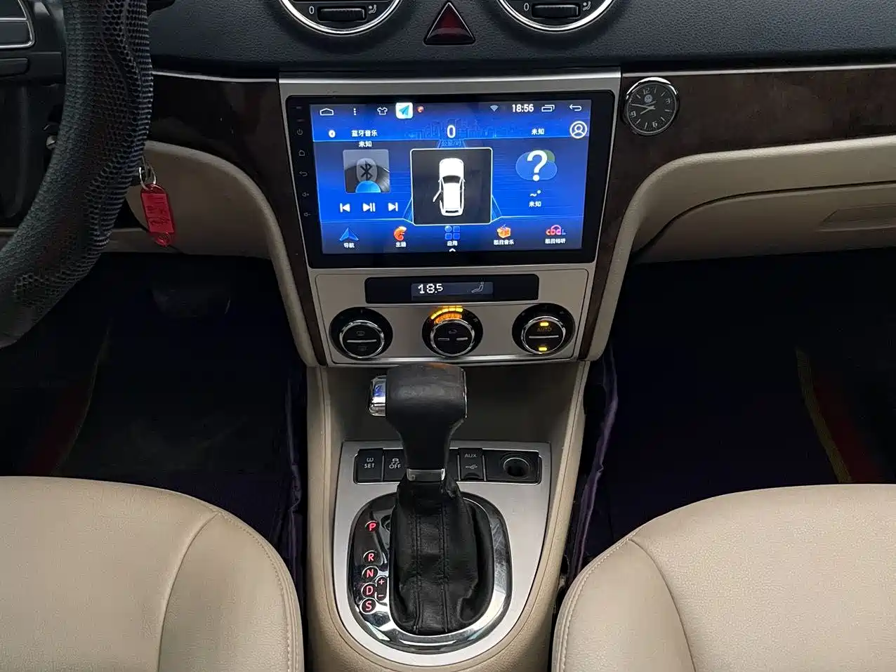 Volkswagen Lavida 2011 1.6L Automatic Leisure Edition фото 7