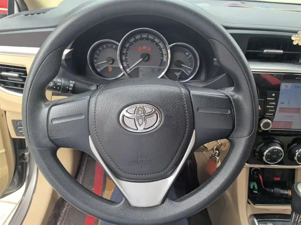 Toyota Corolla 2017 1.2T CVT GL фото 7