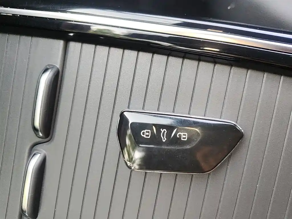 Volkswagen ID.4 X 2025 Smart Pure Intelligent Edition фото 9