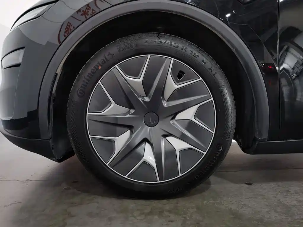 Tesla Model Y L 2025 2025 Facelift Long Range AWD