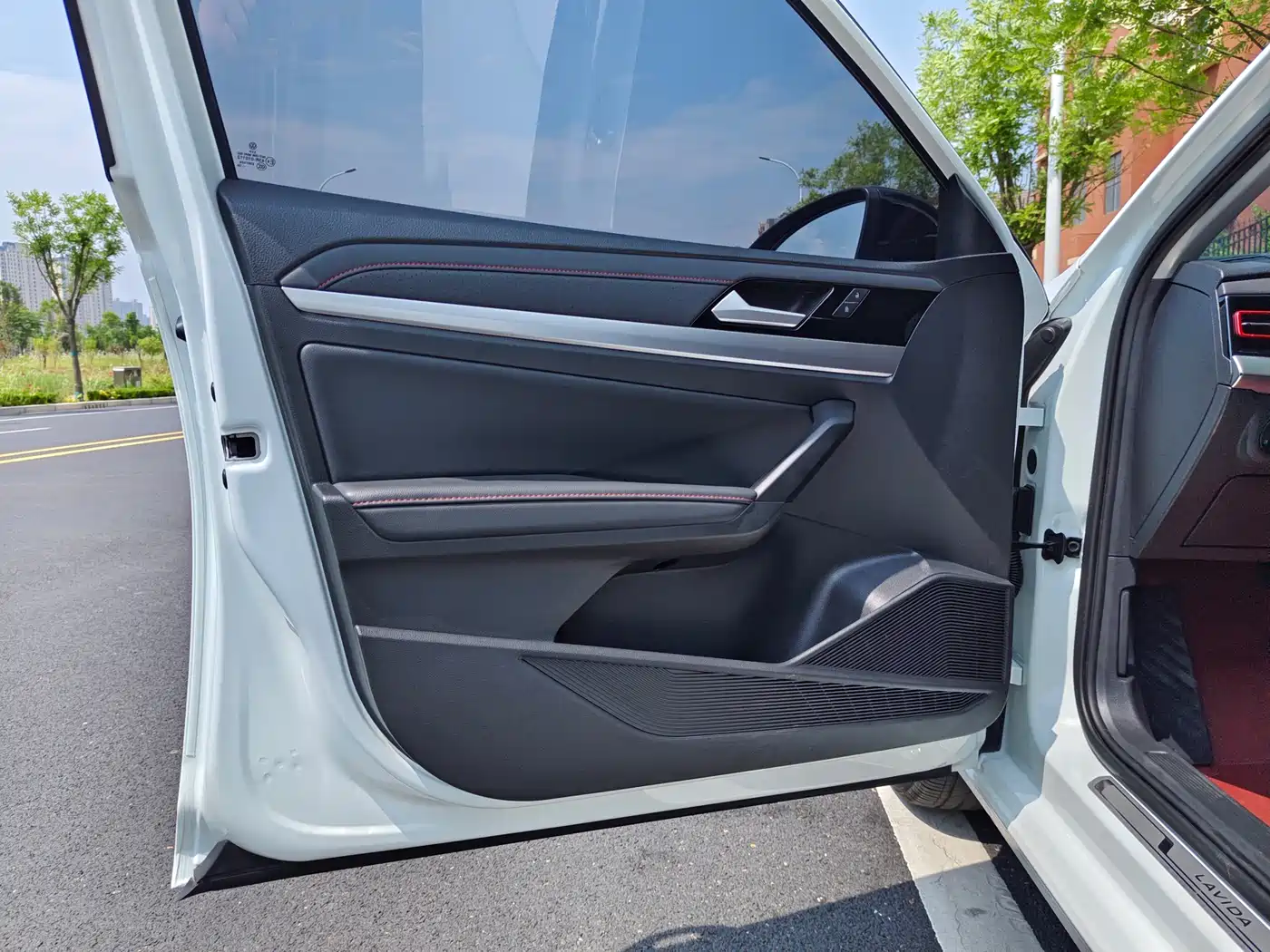 Volkswagen Lavida 2024 Model 300TSI DSG Starlight Leading Edition фото 25