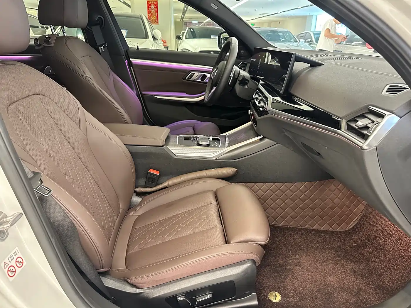 BMW 3 Series 2024 325i M Sport Shadowline Package фото 11