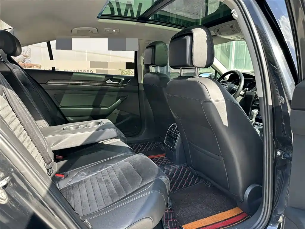 Volkswagen Magotan 2017 330TSI DSG Luxury фото 5