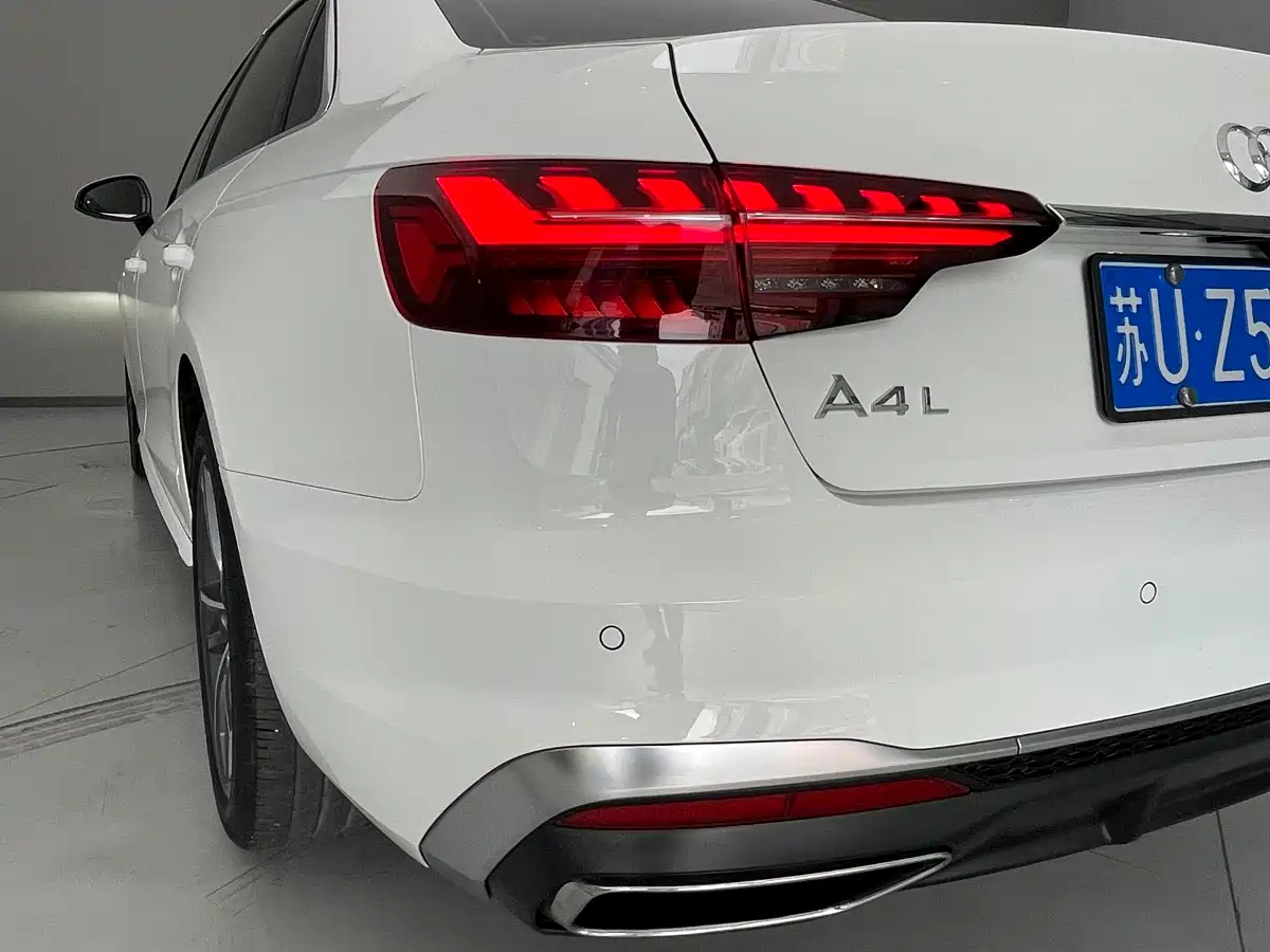 Audi A4L 2020 40 TFSI Fashion Dynamic Edition фото 12