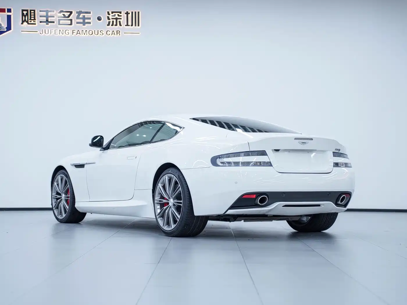 Aston Martin DB9 2014 2013 6.0L Coupe