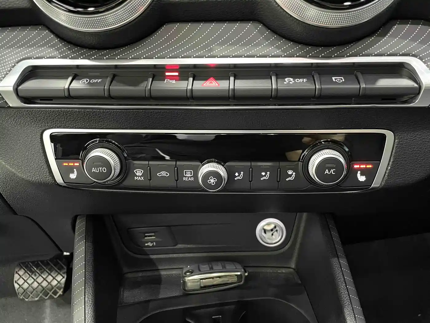 Audi Q2L 2022 35 TFSI Fashion Dynamic фото 11