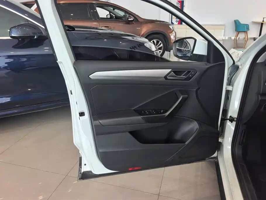 Volkswagen T-ROC 2019 2019 230TSI DSG 2WD Progressive Version China VI