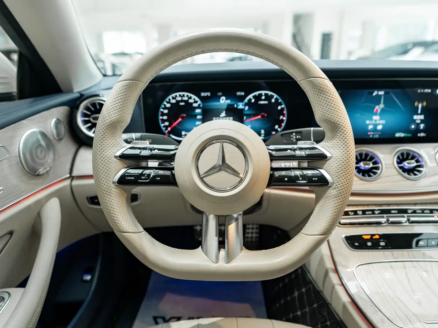 MERCEDES-BENZ E CLASS