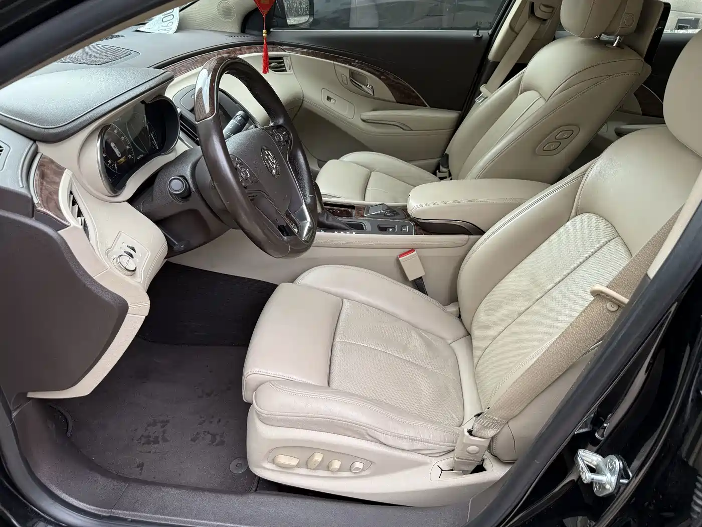 Фото 5 - Buick LaCrosse